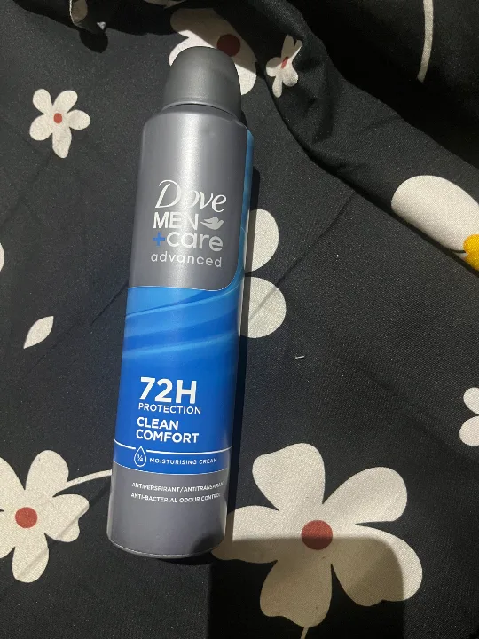 Photograph 2 of Dove deo spray