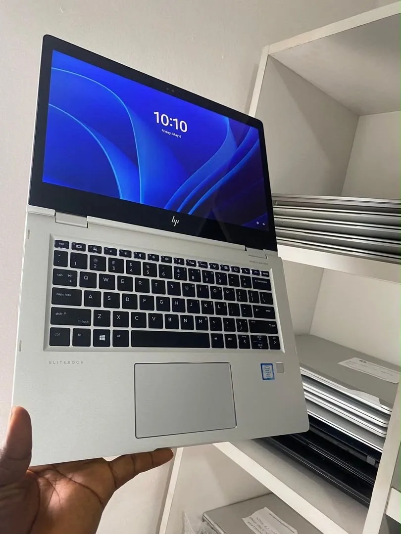 Photograph 3 of HP ELITEBOOK 1040 G8
